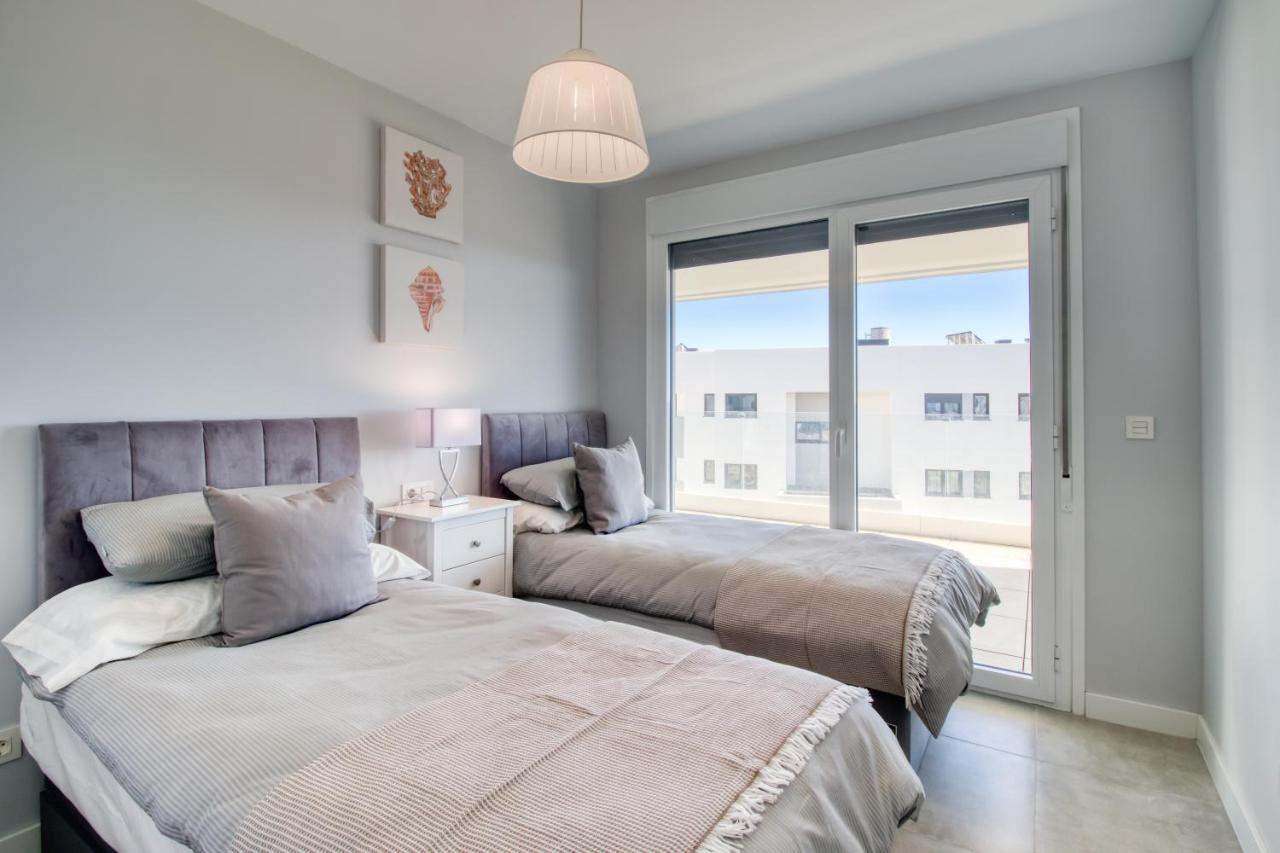 Newly Constructed 2 Bed Apartment With Sea Views Casares Eksteriør bilde