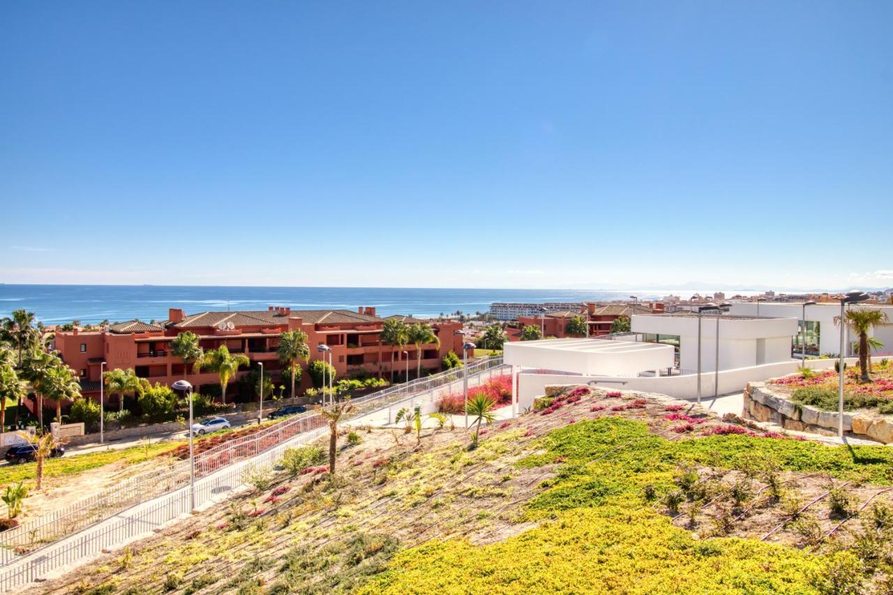 Newly Constructed 2 Bed Apartment With Sea Views Casares Eksteriør bilde