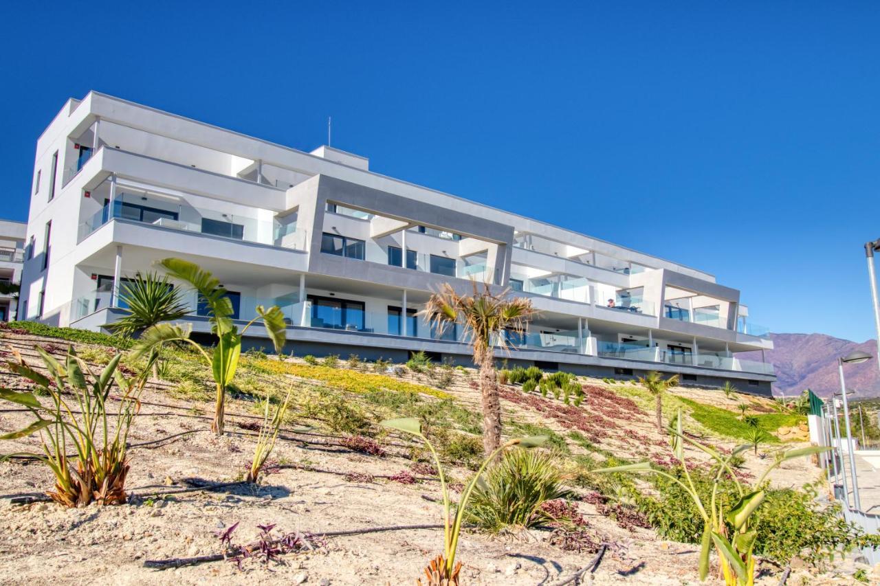 Newly Constructed 2 Bed Apartment With Sea Views Casares Eksteriør bilde